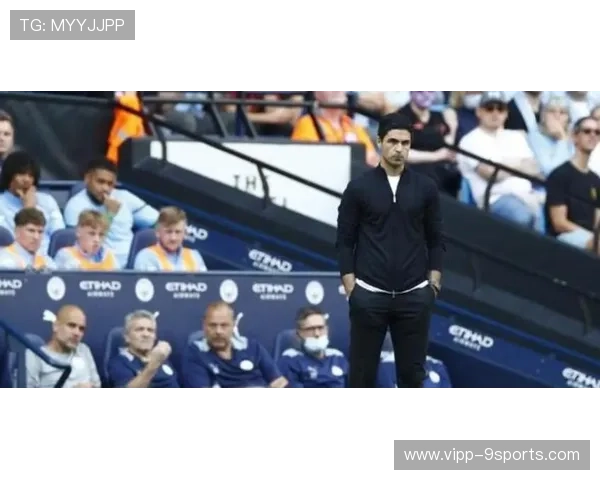 克里斯滕森角球头槌顶进关键一球