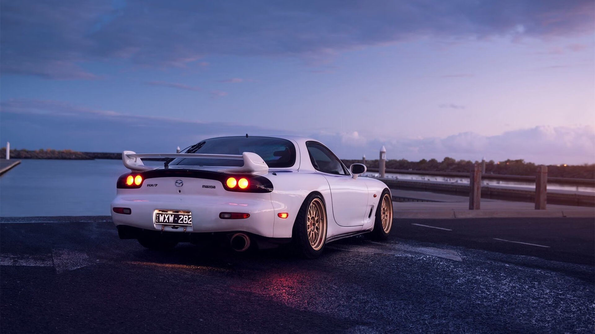 伊拉克男篮在西亚锦标赛中展现实力，奋勇争先